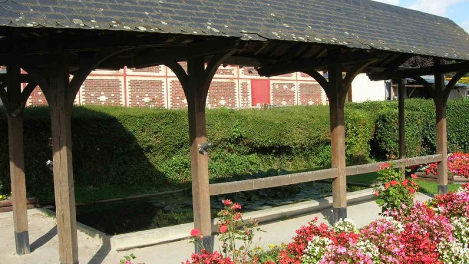 Village de Bonneville-la-Louvet - lavoir - Normandie - Calvados