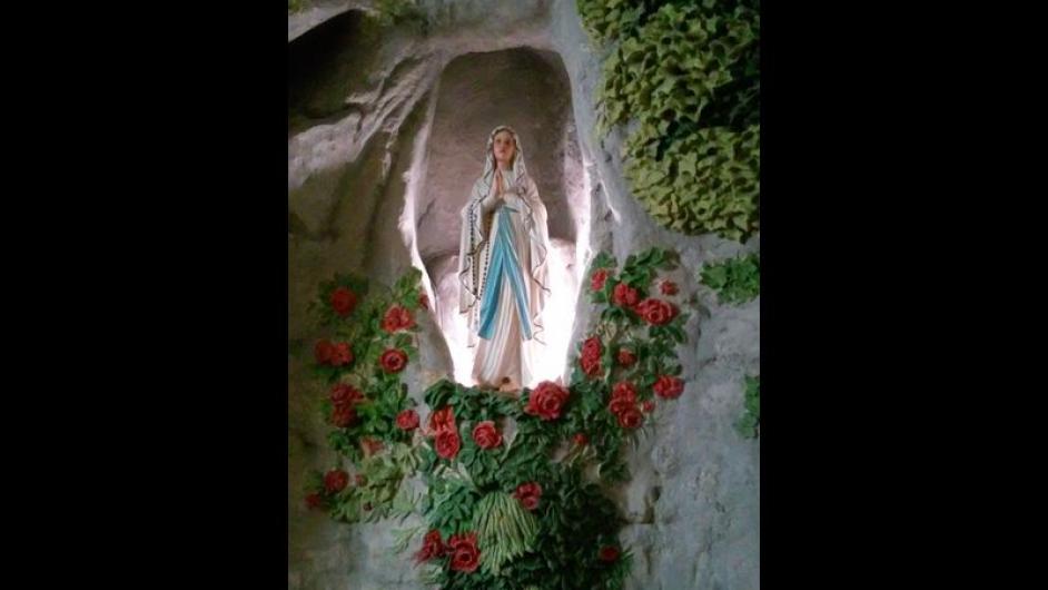 Village de Bonneville-la-Louvet - réplique de Lourdes - Normandie - Calvados